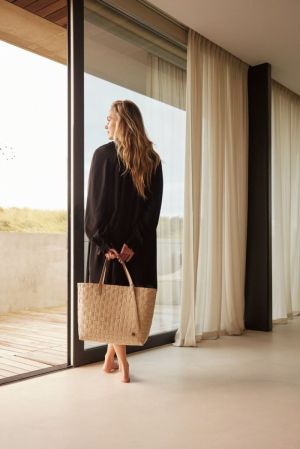 OLIVIA SHOPPER MOCHA
