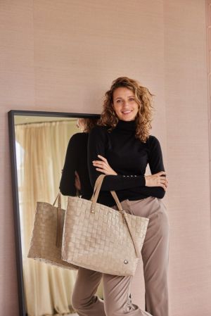 OLIVIA SHOPPER MOCHA